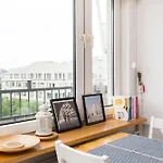Parkland Cosy Warsaw
